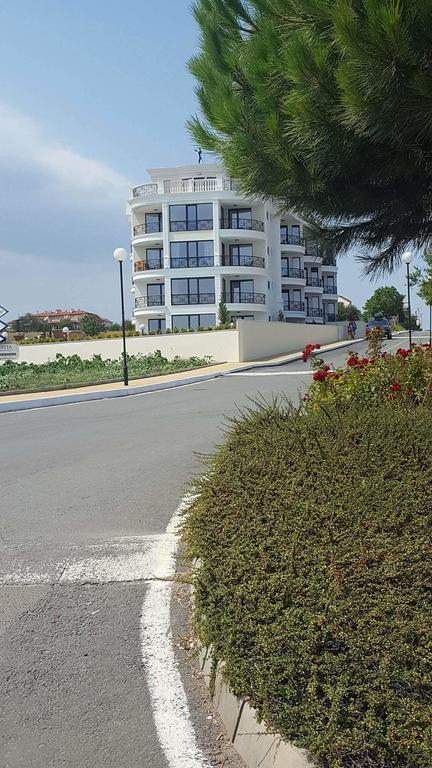 Morning Star Deluxe Apartment Chernomorets Ngoại thất bức ảnh