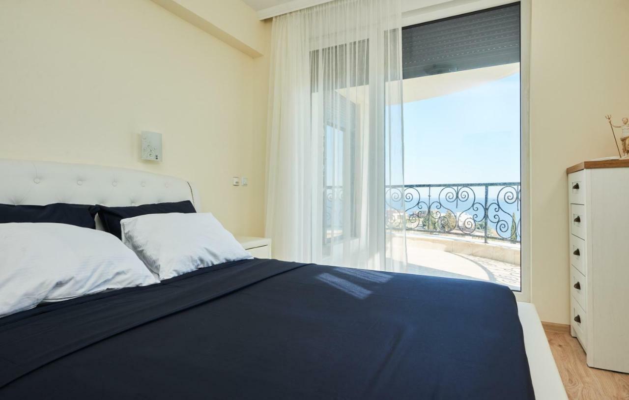 Morning Star Deluxe Apartment Chernomorets Ngoại thất bức ảnh